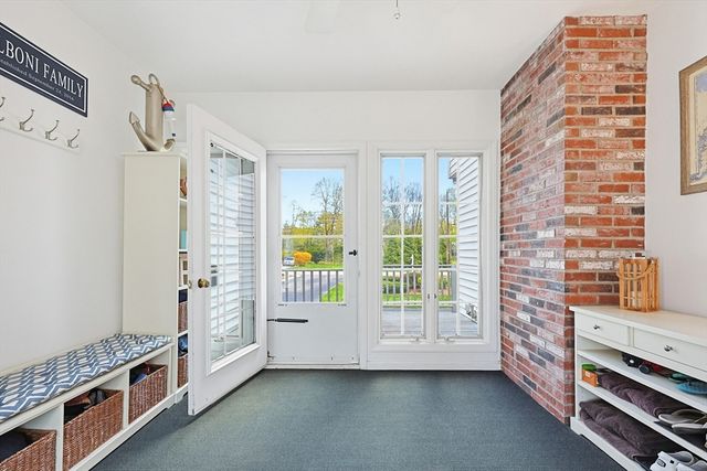 45 James St, Mansfield, MA 02048