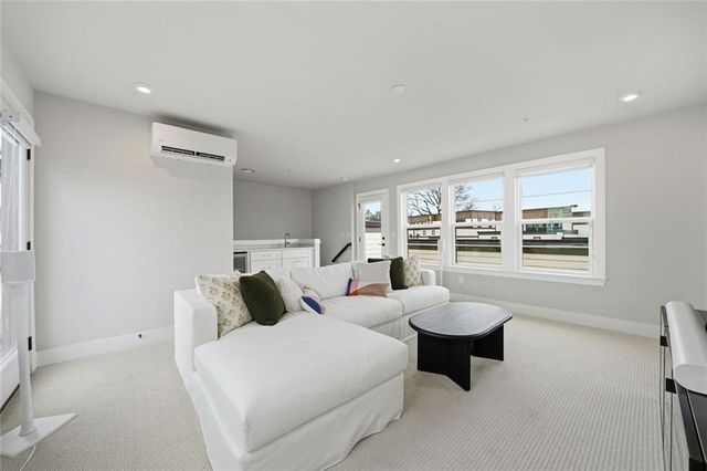 1163 Rivard Circle NW, Atlanta, GA 30318