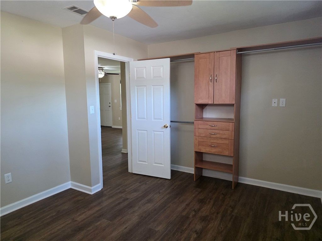 Image 11 of property listing at 308 W Sixth Street, Rincon, GA 31326