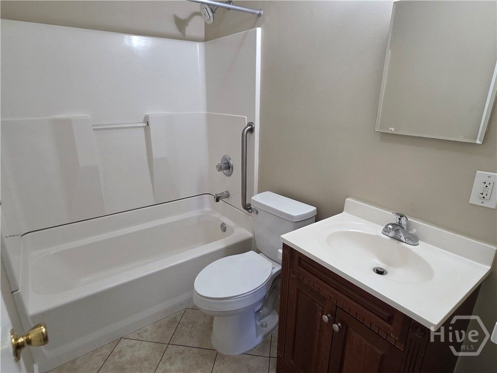 Image 12 of property listing at 308 W Sixth Street, Rincon, GA 31326