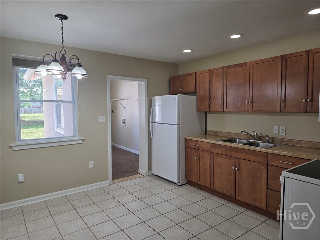 Image 5 of property listing at 308 W Sixth Street, Rincon, GA 31326