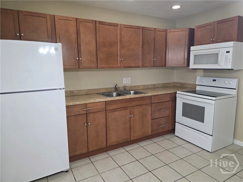 Image 6 of property listing at 308 W Sixth Street, Rincon, GA 31326