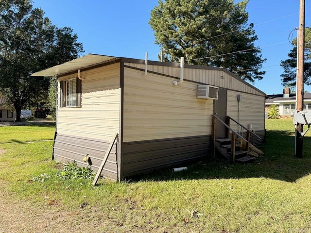 1006, 1018 A&B N Gabbert, Monticello, AR 71655