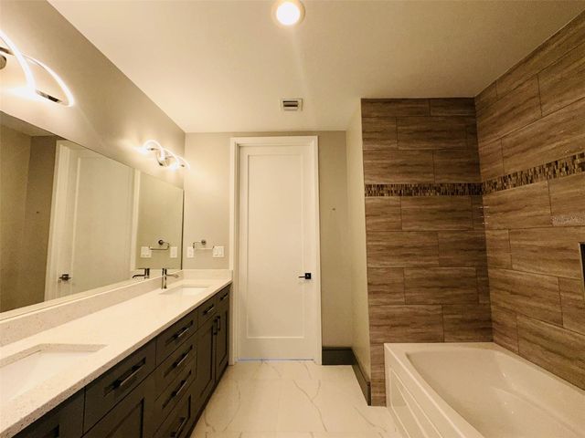 150 E ROBINSON STREET 1612, Orlando, FL 32801