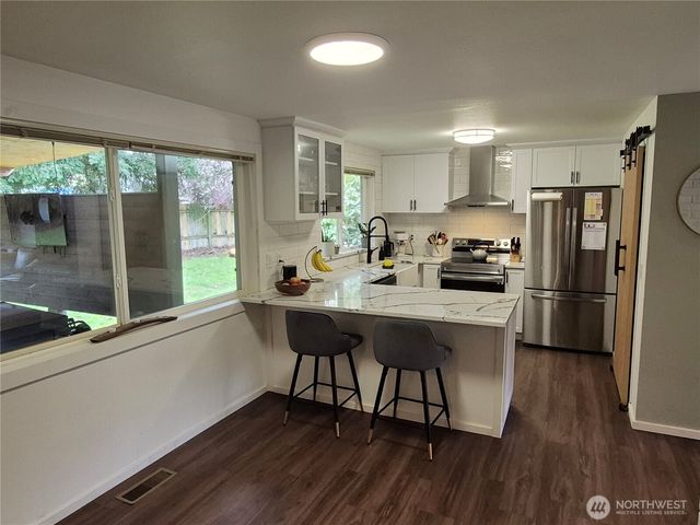 18821 SE 214th Street, Renton, WA 98058