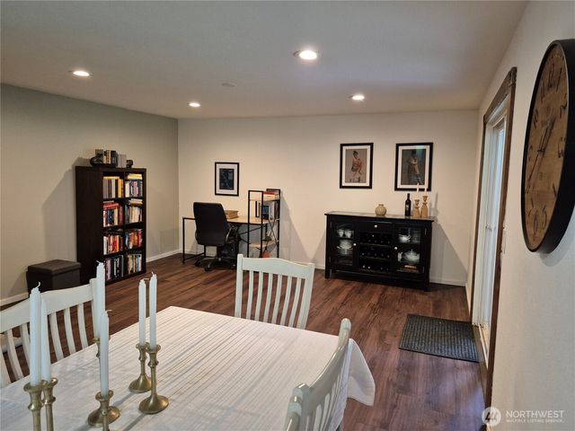 18821 SE 214th Street, Renton, WA 98058