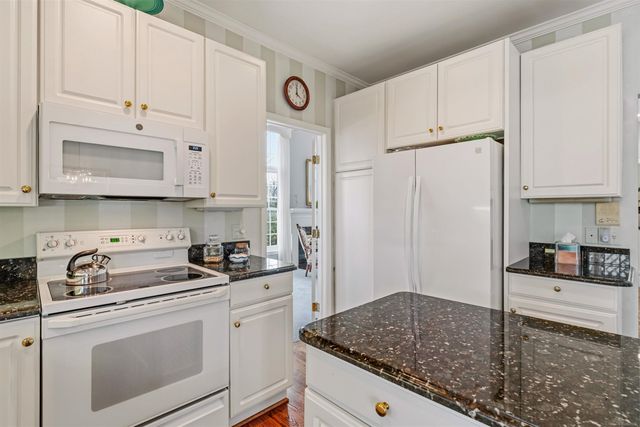 4002 Harbor Place Drive, St Clair Shores, MI 48080
