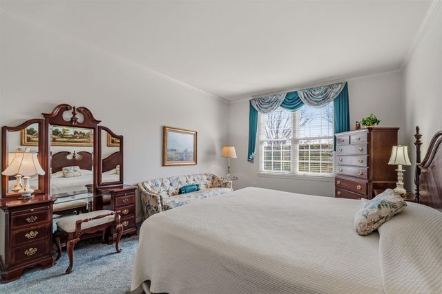 4002 Harbor Place Drive, St Clair Shores, MI 48080