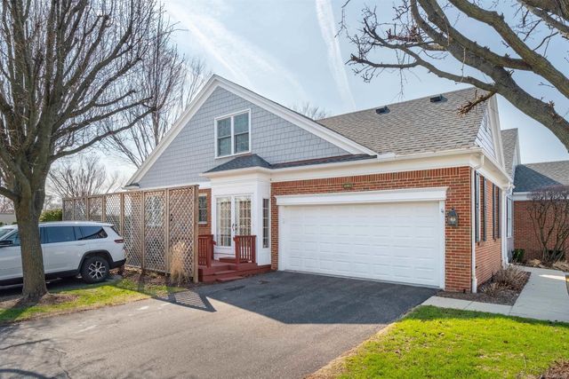 4002 Harbor Place Drive, St Clair Shores, MI 48080