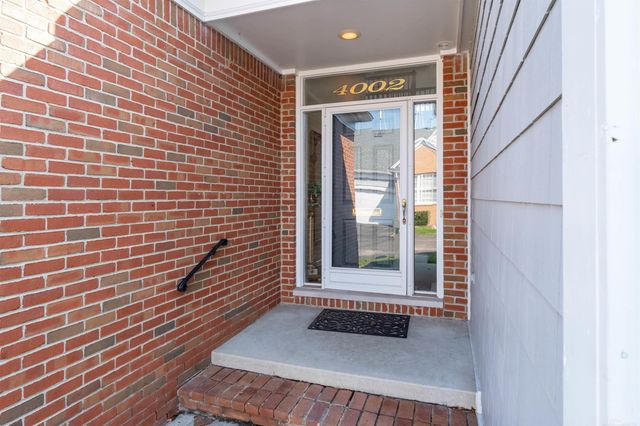 4002 Harbor Place Drive, St Clair Shores, MI 48080