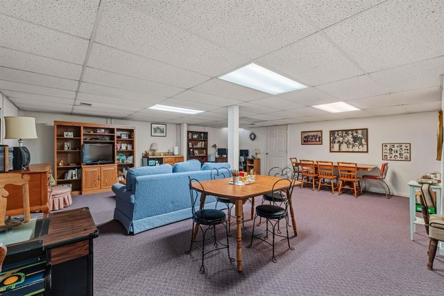 4002 Harbor Place Drive, St Clair Shores, MI 48080