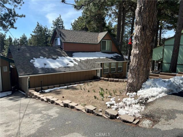 31671 Silver Spruce Drive, Running Springs, CA 92382