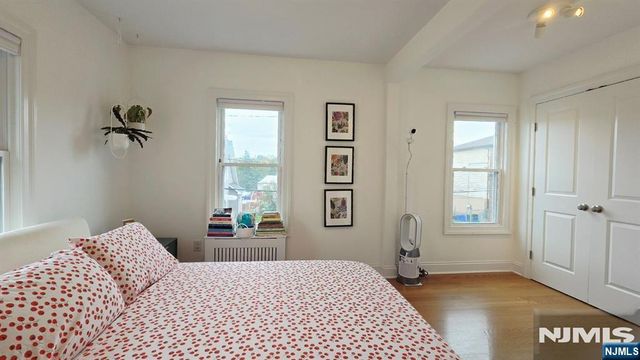 271 Castle Terrace, Lyndhurst, NJ 07071