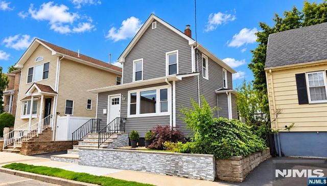 271 Castle Terrace, Lyndhurst, NJ 07071