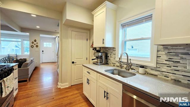 271 Castle Terrace, Lyndhurst, NJ 07071