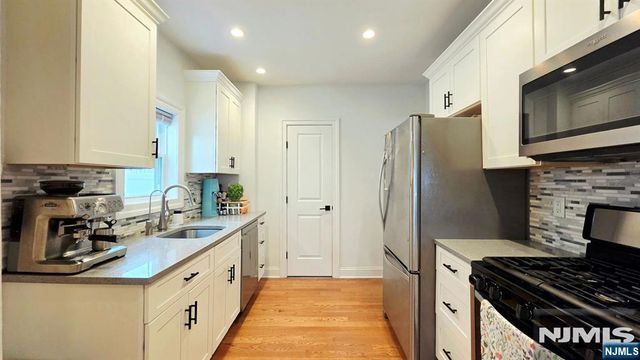 271 Castle Terrace, Lyndhurst, NJ 07071