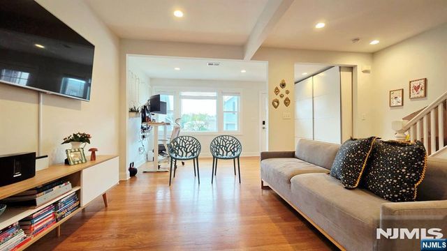 271 Castle Terrace, Lyndhurst, NJ 07071
