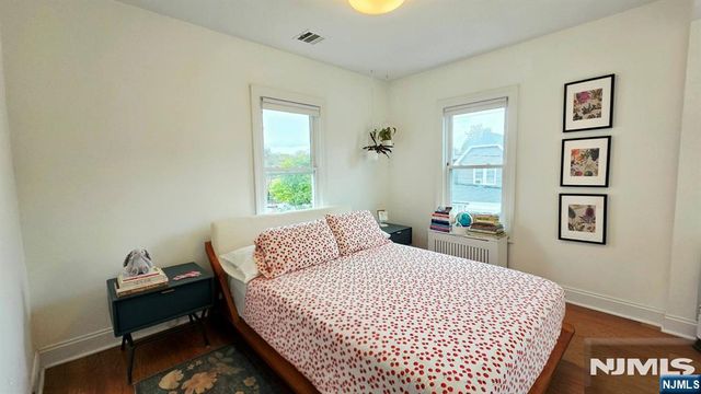 271 Castle Terrace, Lyndhurst, NJ 07071