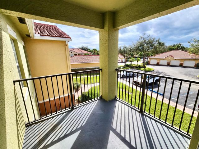 10366 Fox Trail Road S 1703, Royal Palm Beach, FL 33411