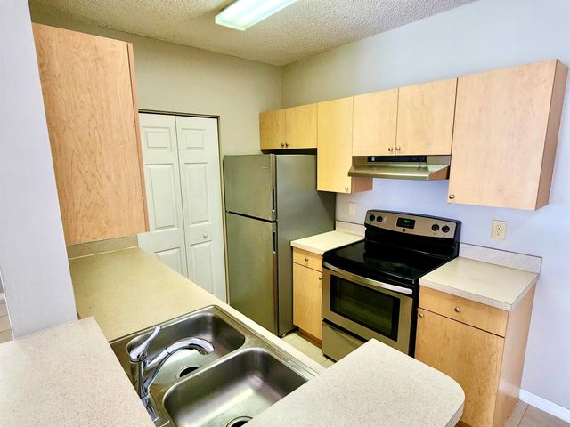 10366 Fox Trail Road S 1703, Royal Palm Beach, FL 33411