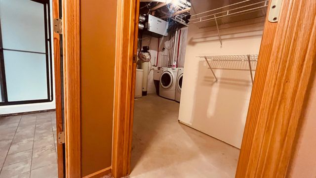 7776 Large Avenue NE, Albertville, MN 55301