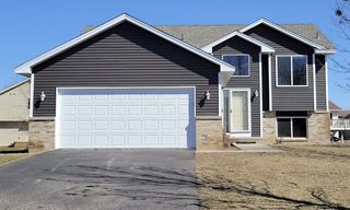 7776 Large Avenue NE, Albertville, MN 55301