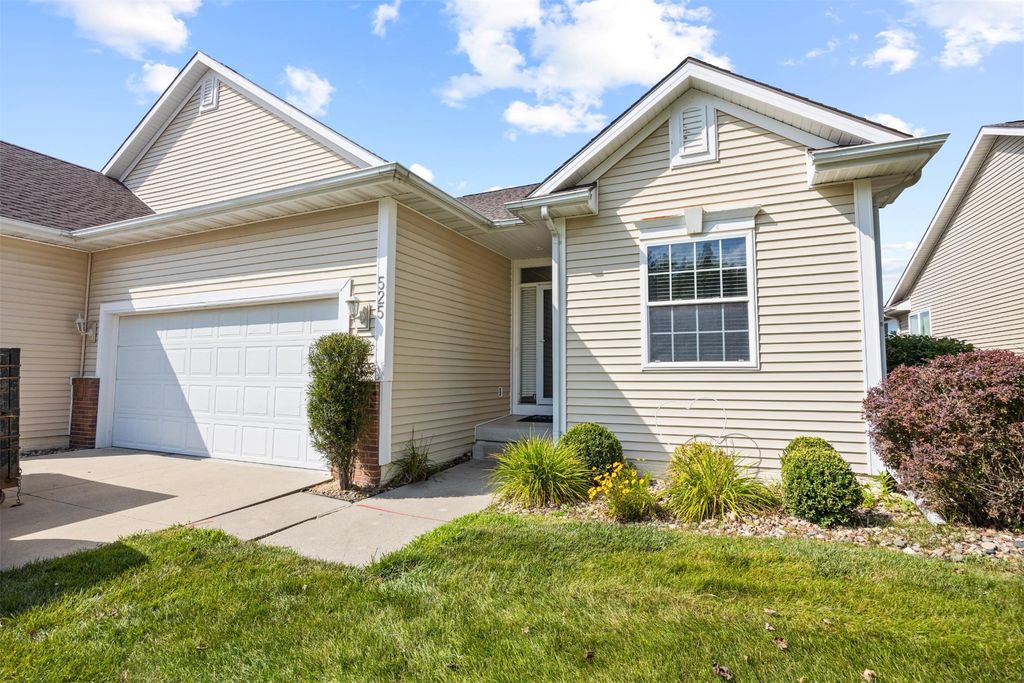 525 W Trace Drive, Polk City, IA 50226