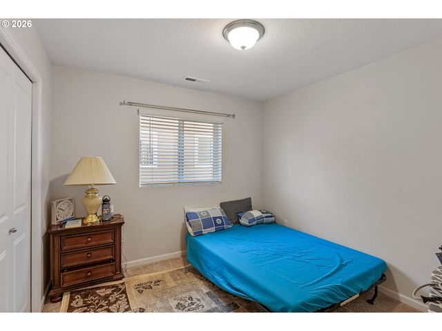 7310 Nw BRUGGER Rd, Portland, OR 97229