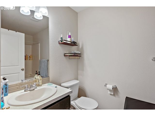 7310 Nw BRUGGER Rd, Portland, OR 97229