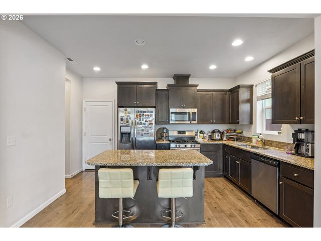 7310 Nw BRUGGER Rd, Portland, OR 97229