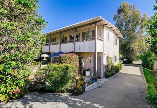 221 23 Ardys Pl, Vista, CA 92084