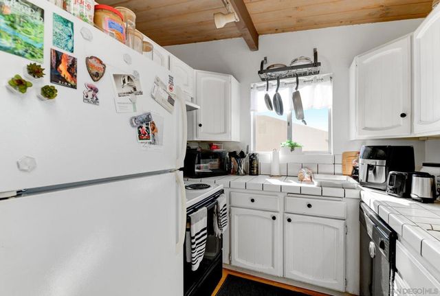 221 23 Ardys Pl, Vista, CA 92084