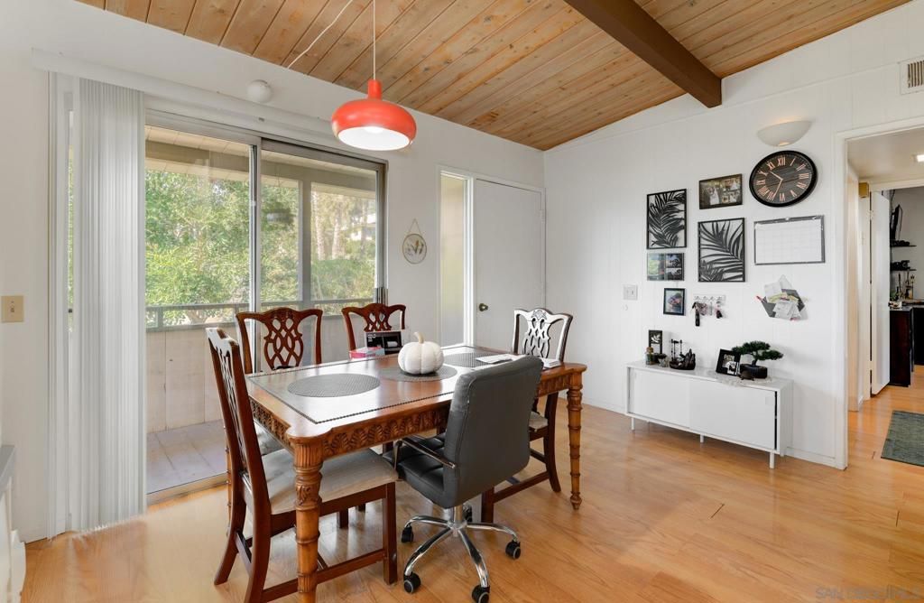 Image 24 of property listing at 221 23 Ardys Pl, Vista, CA 92084