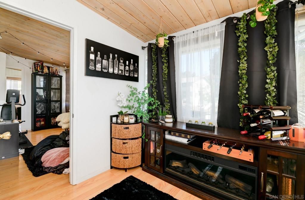 Image 30 of property listing at 221 23 Ardys Pl, Vista, CA 92084