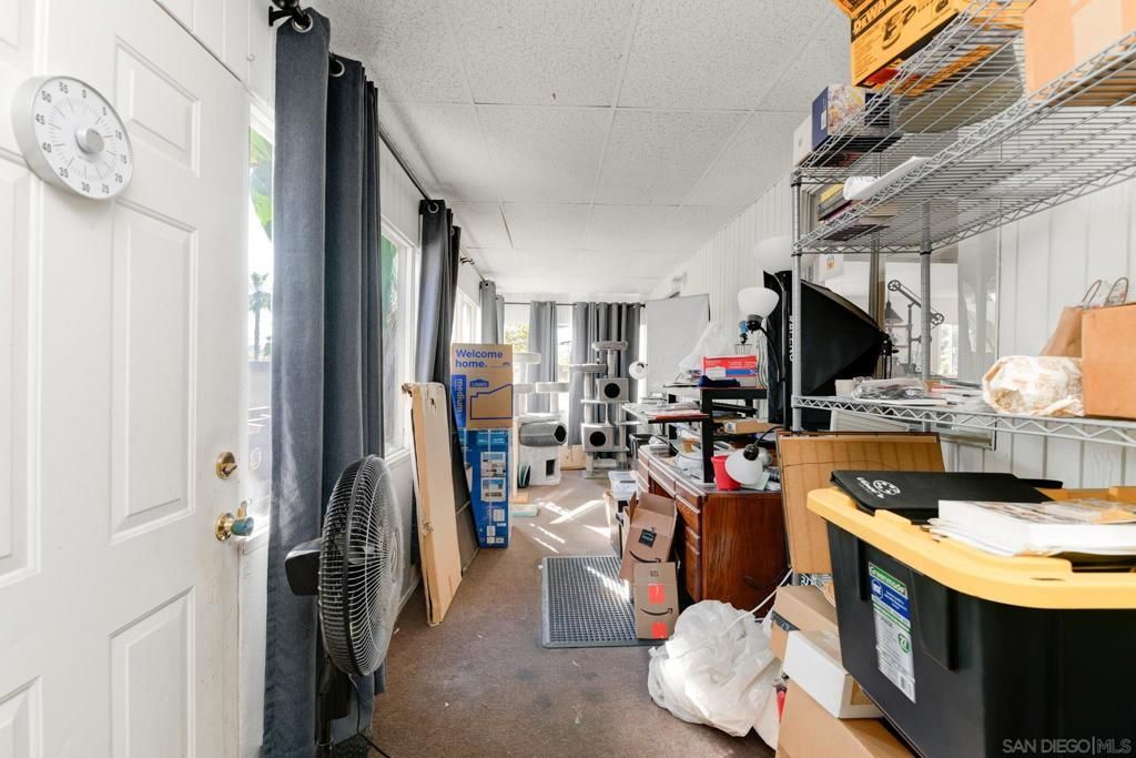 Image 9 of property listing at 221 23 Ardys Pl, Vista, CA 92084