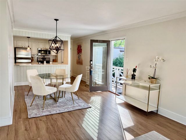 5907 E University Boulevard 201, Dallas, TX 75206