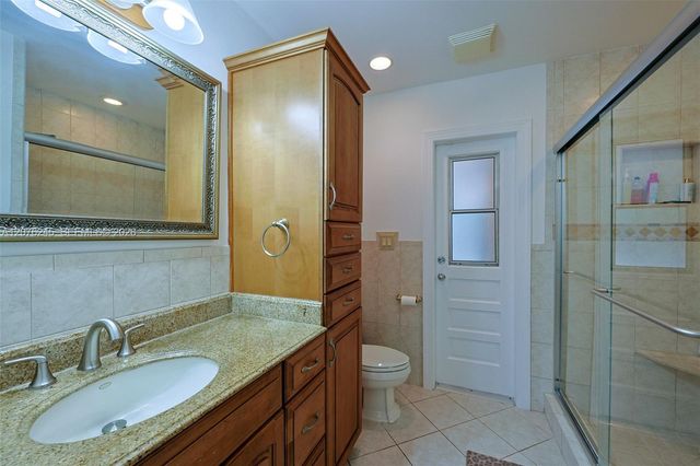 18723 SW 83rd Place, Cutler Bay, FL 33157
