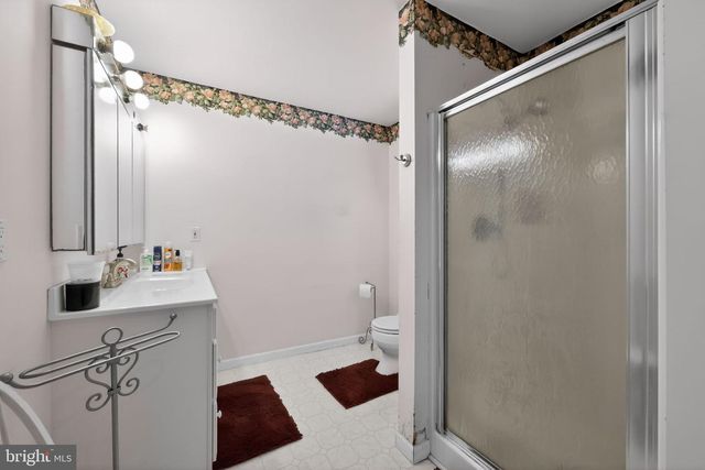 602 WOODLAND AVE, Cherry Hill, NJ 08002