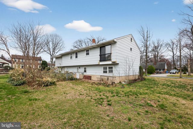 602 WOODLAND AVE, Cherry Hill, NJ 08002