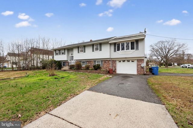 602 WOODLAND AVE, Cherry Hill, NJ 08002