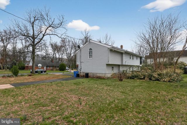 602 WOODLAND AVE, Cherry Hill, NJ 08002