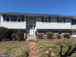 602 WOODLAND AVE, Cherry Hill, NJ 08002