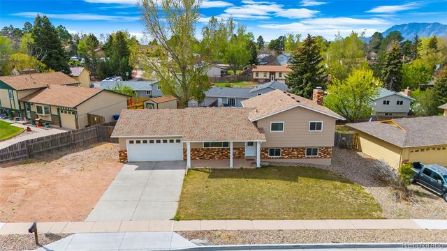 3005 Vickers Drive, Colorado Springs, CO 80918