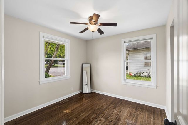 307 24th St, Old Hickory, TN 37138