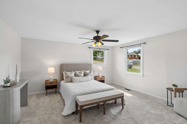 307 24th St, Old Hickory, TN 37138