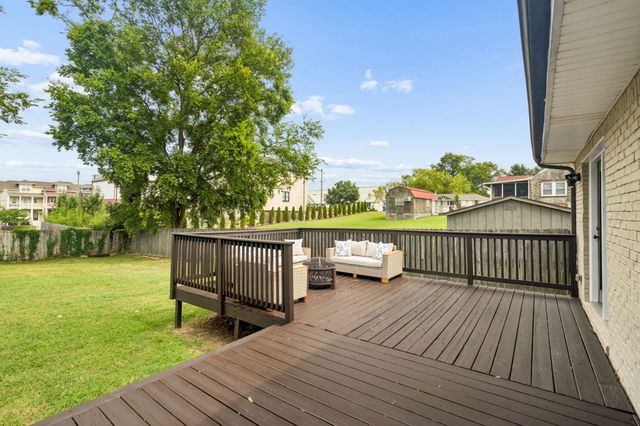 307 24th St, Old Hickory, TN 37138