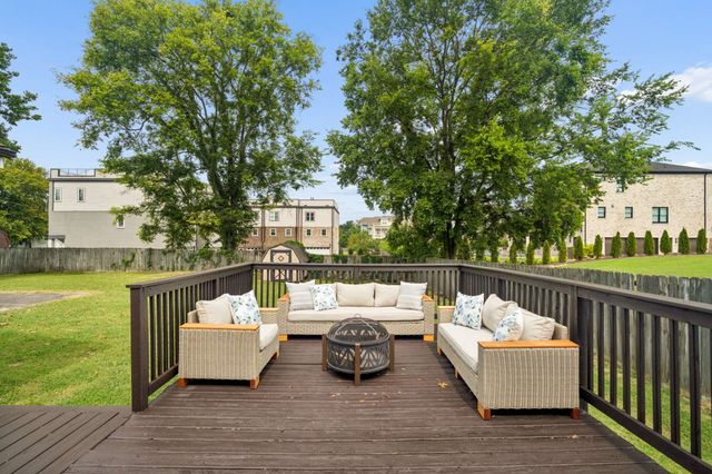 307 24th St, Old Hickory, TN 37138