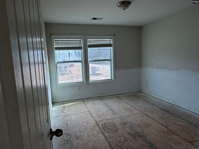 1 Carriagebrook Circle, Camden, SC 29020