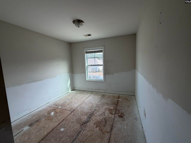 1 Carriagebrook Circle, Camden, SC 29020