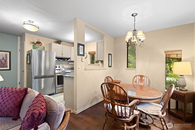 6989 Snoqualmie Place, Glacier, WA 98244